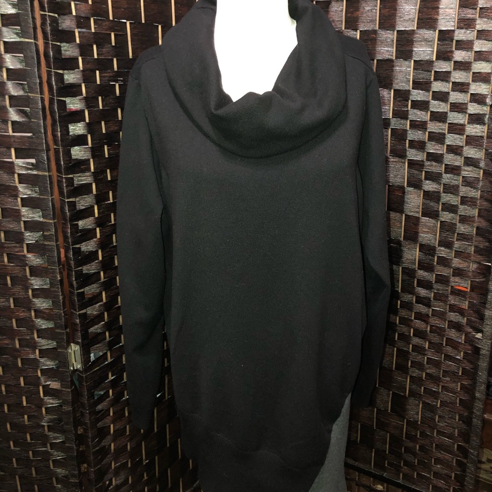 Black and grey sweater 1x